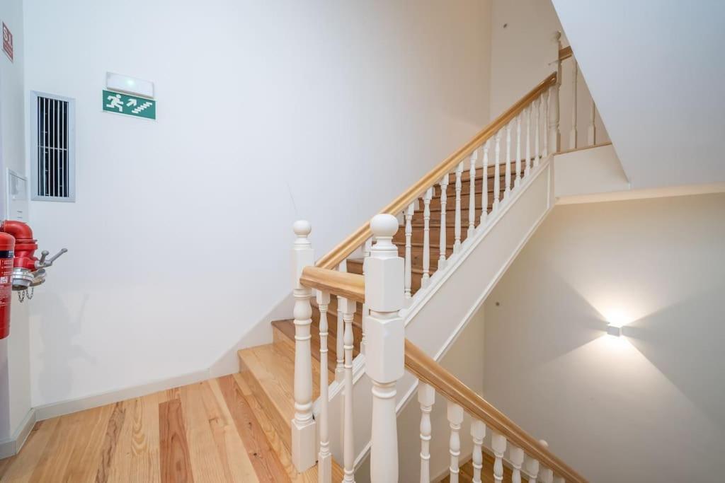 31 De Janeiro Flat By Amber Star Rent Leilighet Porto Eksteriør bilde