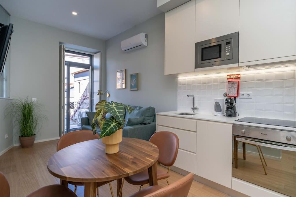 31 De Janeiro Flat By Amber Star Rent Leilighet Porto Eksteriør bilde